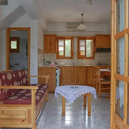 παραδοσιακή μεζονέτα στην *